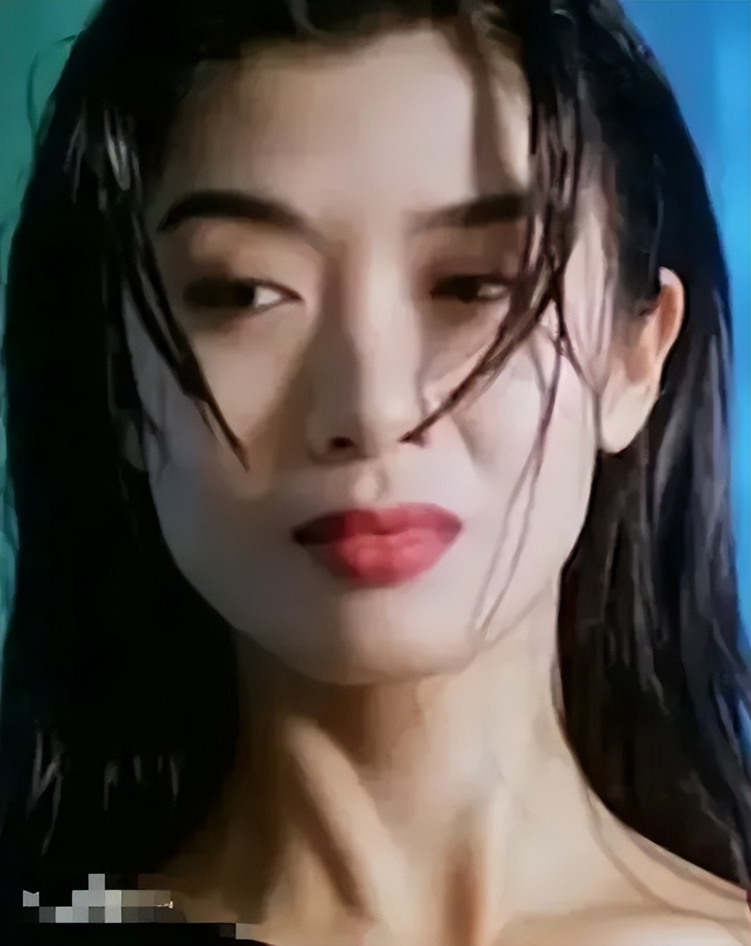 将大佬吻到流血，性感猛女的瓜！_将大佬吻到流血，性感猛女的瓜！_