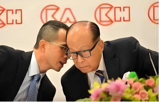 _李嘉诚出售屈臣氏_李嘉诚撤资现在破败了