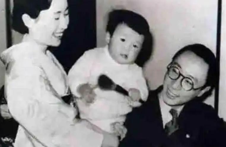 日本钢琴家佐藤志鸿：郭沫若之子，是第86个获得中国绿卡的外国人_日本钢琴家佐藤志鸿：郭沫若之子，是第86个获得中国绿卡的外国人_