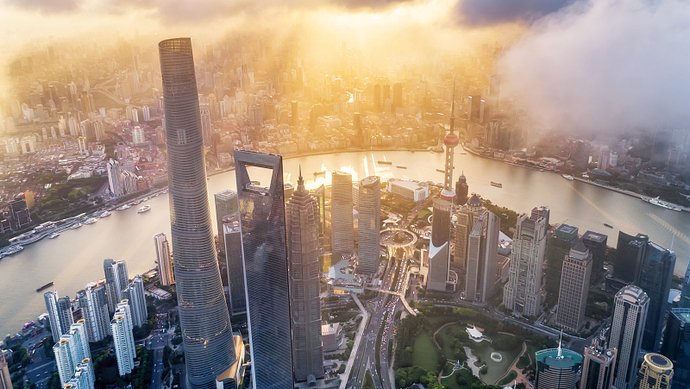上海提出建设世界著名旅游城市。