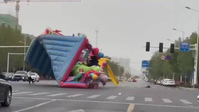 _深圳地铁踩踏_深圳地铁踩踏事故致12人受伤