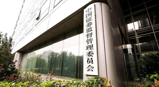 _证券日报董少鹏最新_证券日报副总编辑董少鹏
