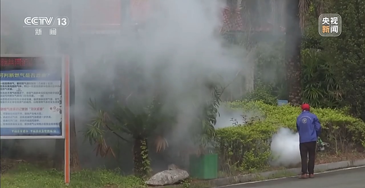 _从集中消杀到生物防治 广东全民总动员开启大灭蚊！_从集中消杀到生物防治 广东全民总动员开启大灭蚊！