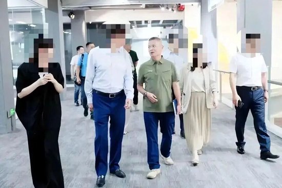 宗馥莉辞职原因曝光：将独立经营娃小宗，娃哈哈旗下公司接连更名，近期已有3家变身“宏胜系”_宗馥莉辞职原因曝光：将独立经营娃小宗，娃哈哈旗下公司接连更名，近期已有3家变身“宏胜系”_