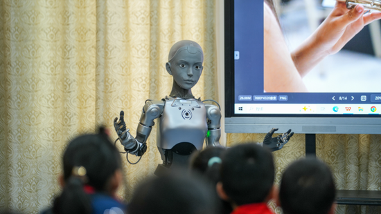 全球首款! “机器人老师”在合肥开讲__全球首款! “机器人老师”在合肥开讲