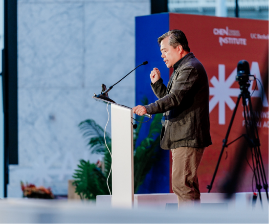 _伊朗宣布用人民币替代美元_美国文学家宣布发现