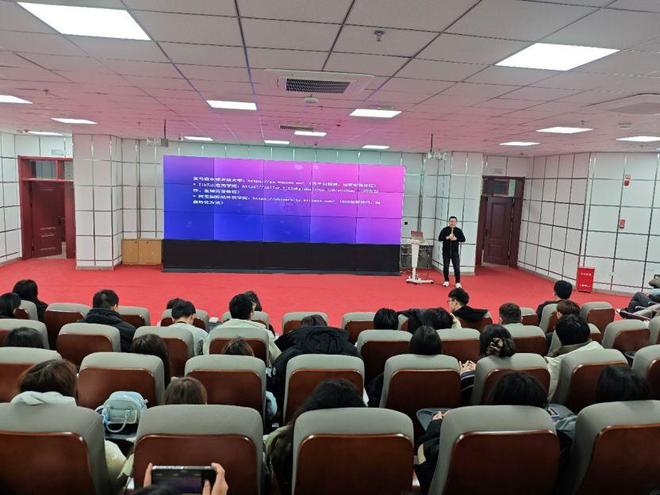 培训导向是什么意思_武汉空战物品征集反响热烈_