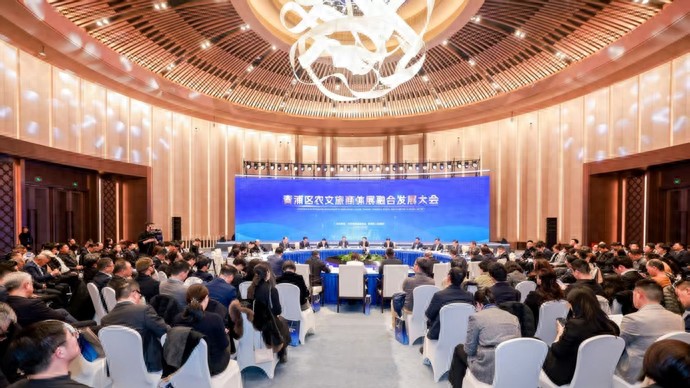 _沪指逆转剑指4300_聚焦营收