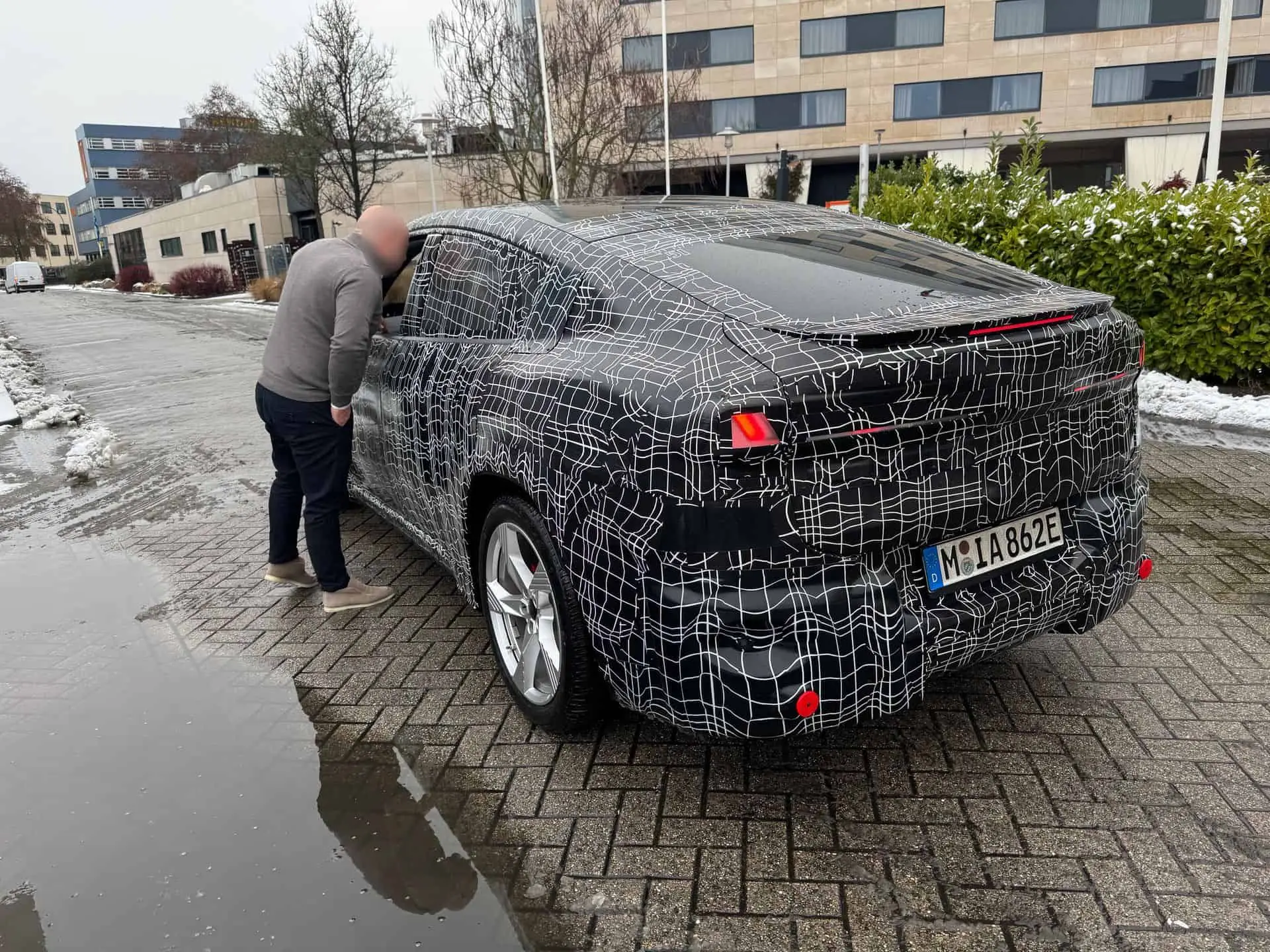 电宝马车的价格及图片__宝马纯电版