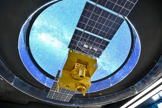 _习近平总书记关切事·嘱托|科研追光者的破壁之路_习近平总书记关切事·嘱托|科研追光者的破壁之路