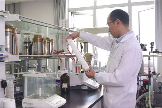 _习近平总书记关切事·嘱托|科研追光者的破壁之路_习近平总书记关切事·嘱托|科研追光者的破壁之路