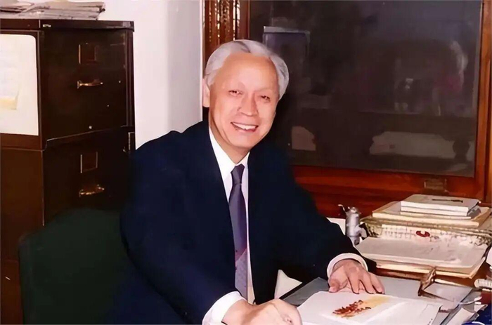 海南坠楼视频_海南坠楼事件_